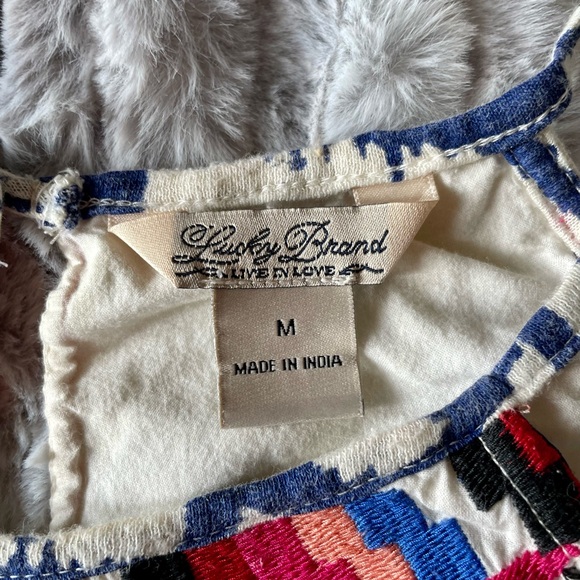 Tribal Print Top by Lucky Brand size Medium - Picture 4 of 9